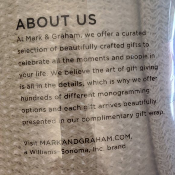 NWT, Mark & Graham Knit Throw - Picture 2 of 3